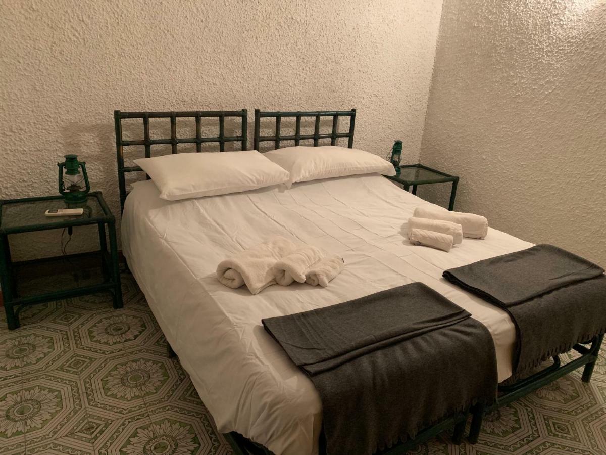 Villa Anna Agnone Bagni Eksteriør billede